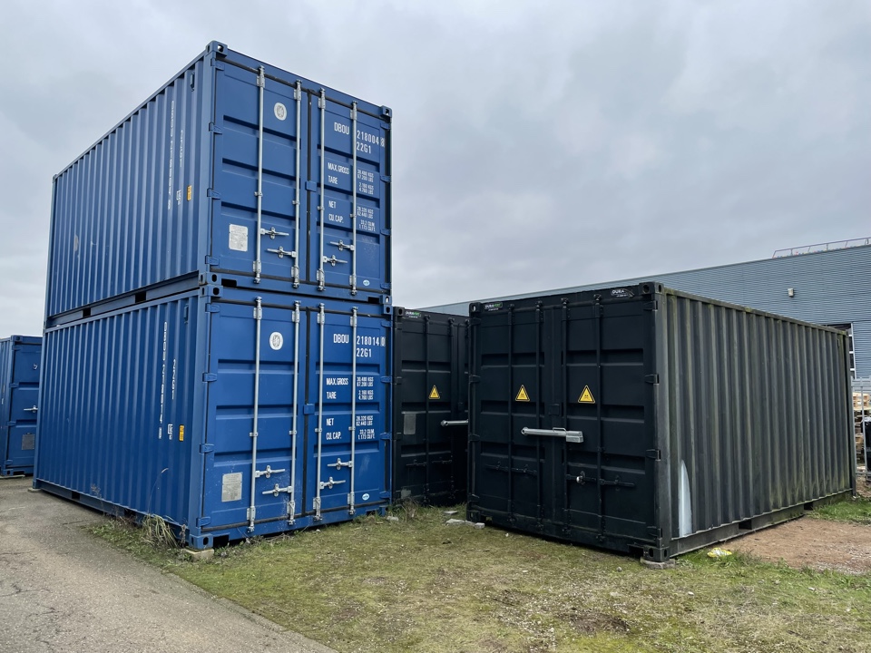 Opslagcontainers huren in Nederland, België of Duitsland.